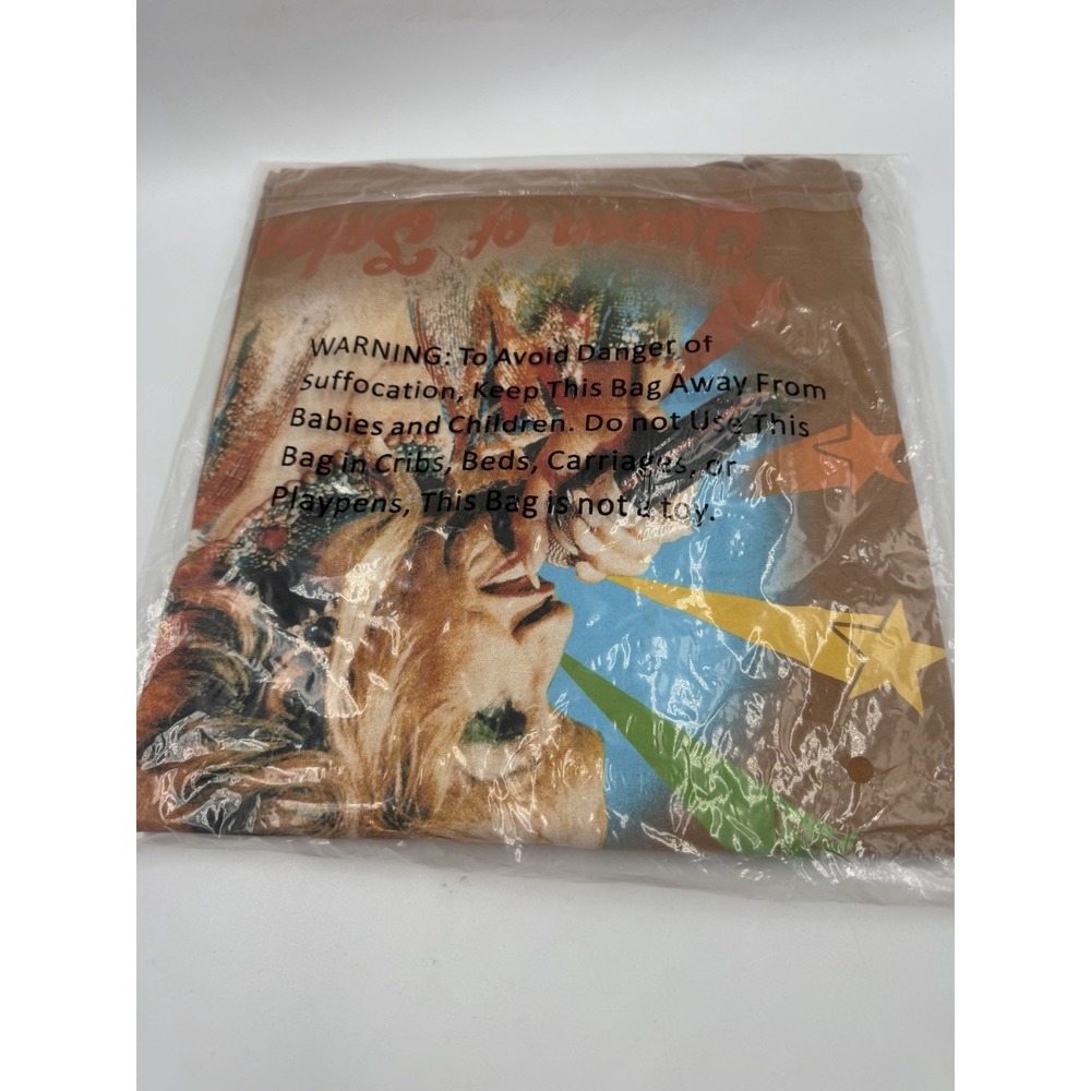 NEW In Package Celia Cruz Adult Unisex Graphic T-Shirt Brown Size 1X - Picture 7 of 7